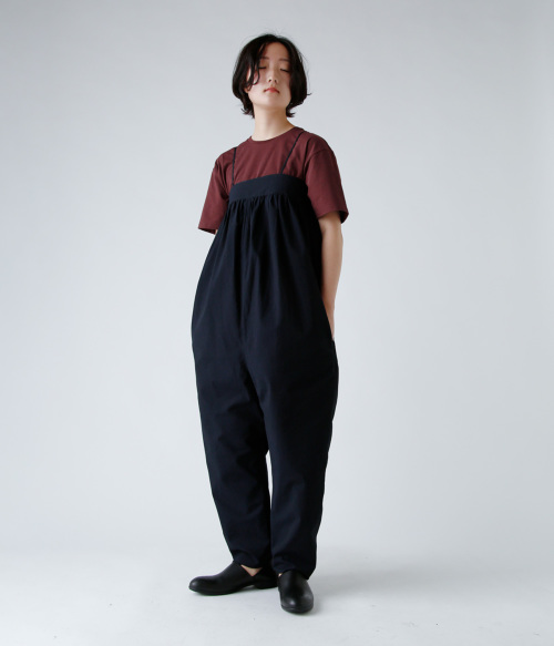 TENNE HANDCRAFTED MODERNシャーリングオールインワン黒 TENNE HANDCRAFTED MODERN テンハンドクラフテッドモダン