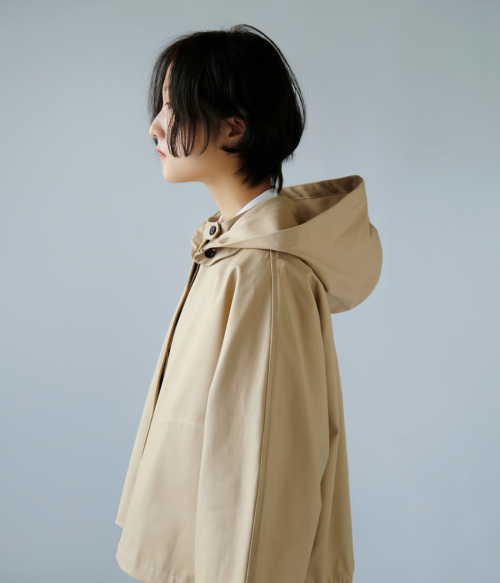 TENNE HANDCRAFTED MODERN テンハンドクラフテッドモダン ベンタイル コットン ショートケープ コート “short cape  coat” 0023o | iroma..aranciato