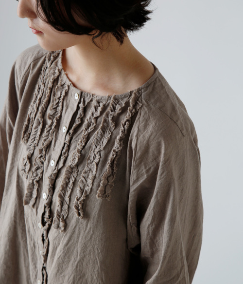 GUPTIHA グプティハ ハンド スパン コットン リネン フリル ブラウス