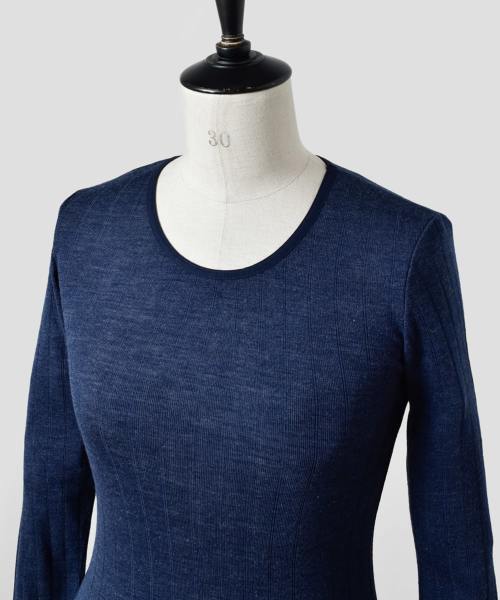 【新品】ヨハ(joha)　ロングスリーブアンダーシャツ　ウール＆シルク joha(ヨハ)ウールシルクロングスリーブアンダーシャツ EMILY