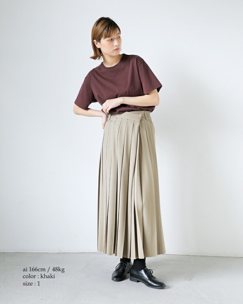 YLEVE イレーヴ ウール サージ プリーツ スカート “WOOL SURGE PLEATED  