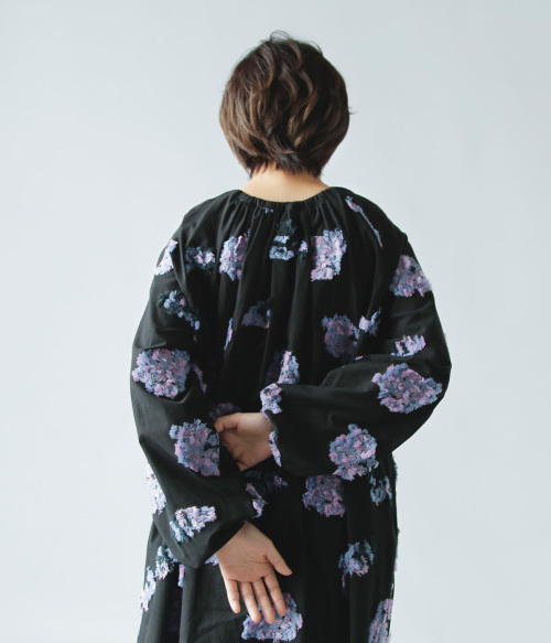 susuri ススリ コットン ウール 刺繍 ピーテル ドレス 23-252 susuri ススリ コットン ウール 刺繍 ピーテル ドレス 23-252