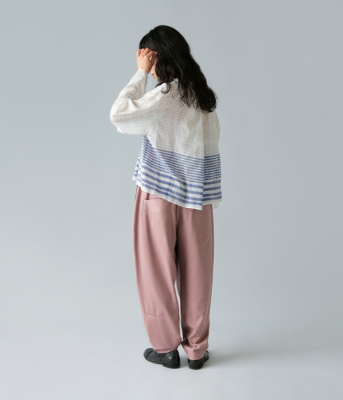 SUSURI（ススリ）｜シロッコブラウス（Cream）｜通販 - ソコノワ