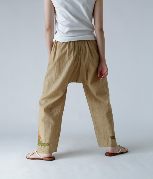 TOWAVASE トワヴァーズ パンツ TOWAVASE トワヴァーズ シルク 花柄 シャルロット パンツ