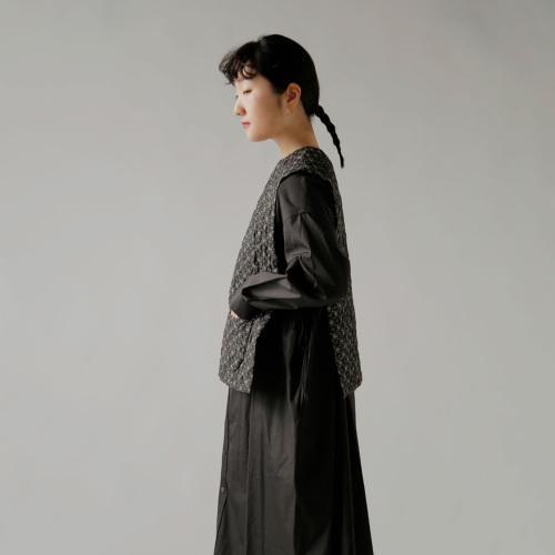 TOWAVASE トワヴァーズ リネン ダイストーンプリント ベスト “French