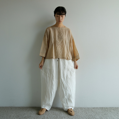 GUPTIHA グプティハ 60s リネン パンツ 53517-053 | iroma..aranciato