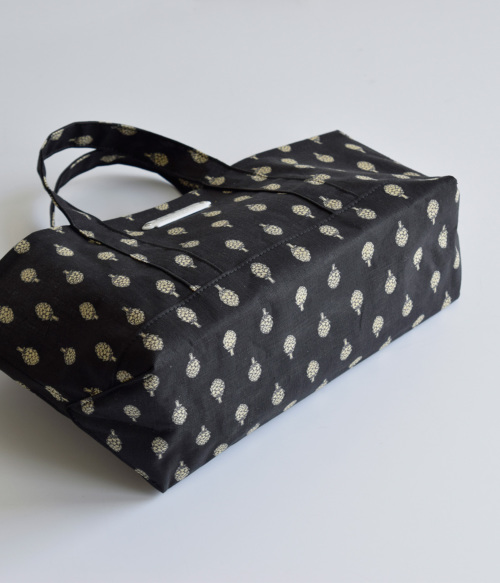 R & D.M.Co- オールドマンズテーラー リネン アーティチョーク トート