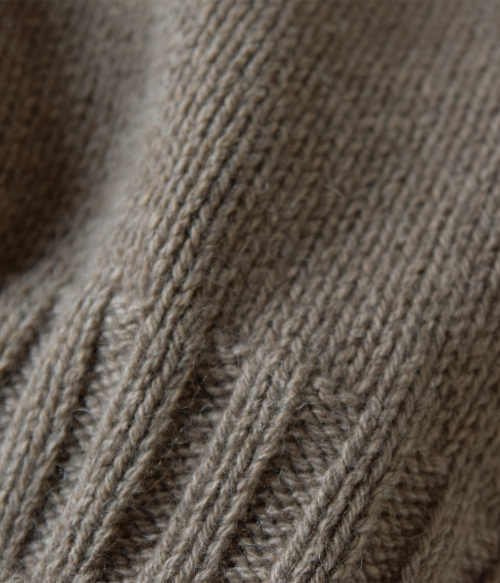 R & D.M.Co- オールドマンズテーラー エコ カシミヤ ハイネック プル