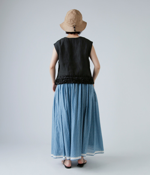 オールドマンズテーラー　フリルデコレーションボタンビブ R & D.M.Co- オールドマンズテーラー フリル デコレーション