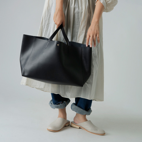 R & D.M.Co- オールドマンズテーラー カウレザー トート バッグ “CABAS