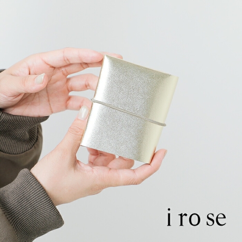 irose イロセ カウレザー シームレス ミニウォレット“SEAMLESS MINI