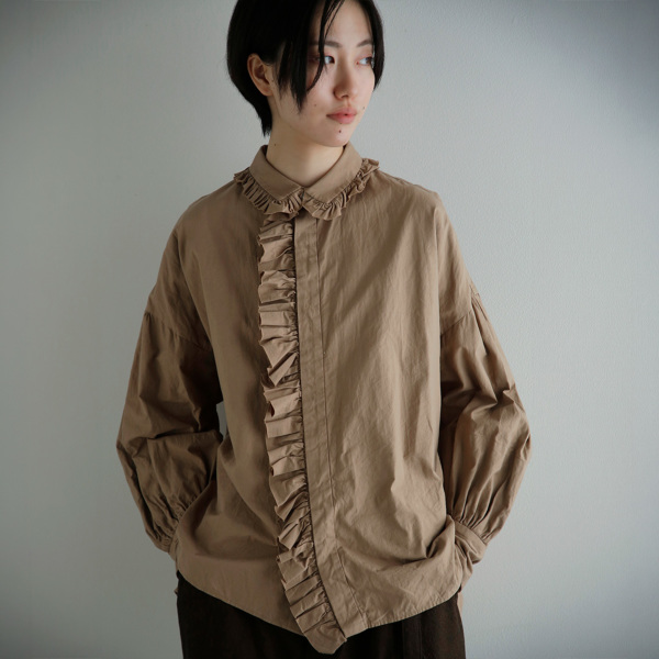 TOUJOURS コットントリプルヤーンツイル フリルワイドシャツ