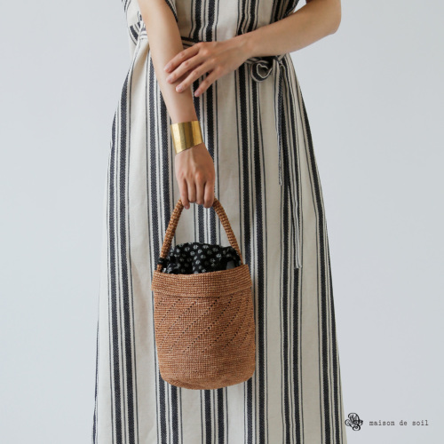 maison de soil メゾン ド ソイル RAFFIA ONE HANDLE BARREL BAG