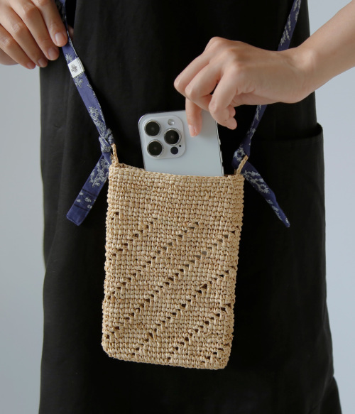 新品maison de soil ラフィアポシェットブラックチェック maison de soil メゾン ド ソイル RAFFIA PHONE HOLDER BAG