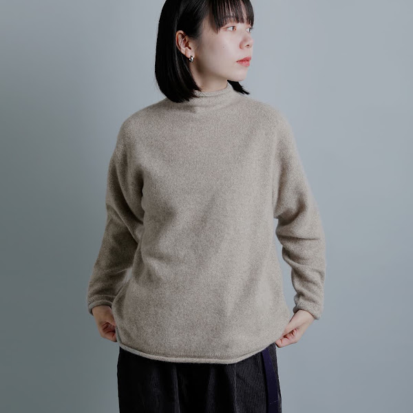 BATONER カシミヤフォックス エア天竺 ロールモックネック ニット