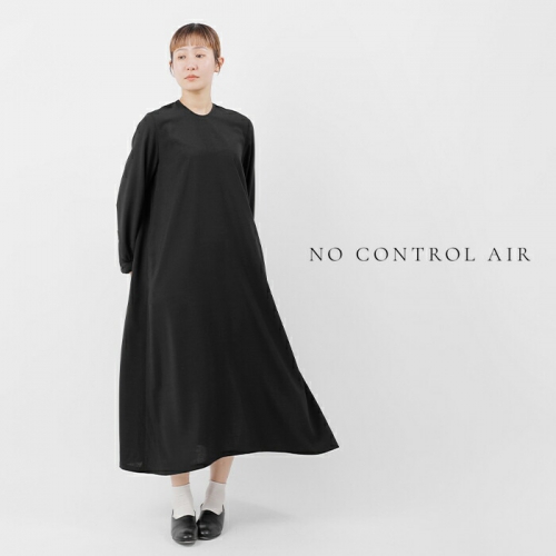 美品 ノーコントロールエア ロングワンピース 長袖 ギャザー ブラック 黒 NO CONTROL AIR ノーコントロールエアー ドレープカルゼ 袖口