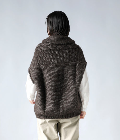 美品 メゾンドソイルブークレ Vネックニットベスト ベージュ 全ての 美品 メゾンドソイルブークレ Vネックニットベスト