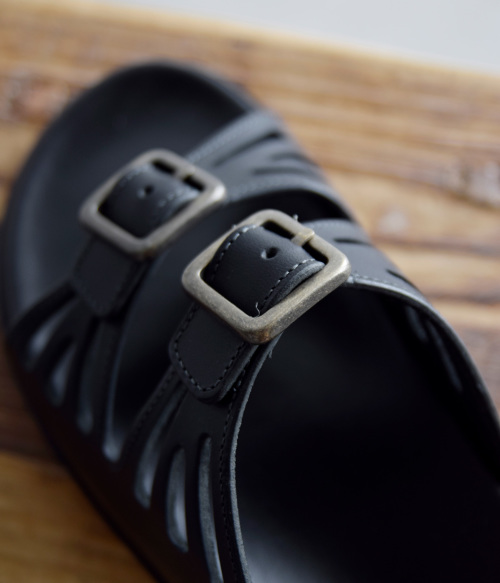 【8/10迄値下げ中‼️auttaa Strap In sandals アウッタ AUTTAA アウッタ カウレザー ダブルバックル サンダル “Double