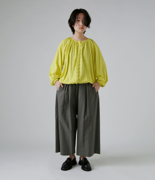 atelier naruse☆今期新品未使用コットンリネンガウチョパンツ atelier naruse☆今期新品未使用コットンリネンガウチョパンツの