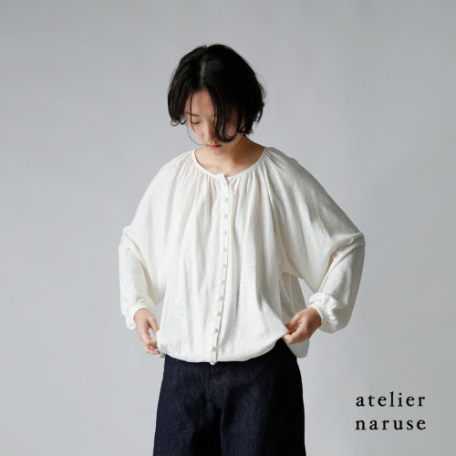 アトリエナルセ　バイカラースリーブニット/エクリュ atelier naruse アトリエナルセ コットン バイカラー スリーブ