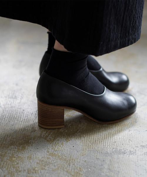 AUTTAA アウッタ ヒールパンプス”Heel Pumps”