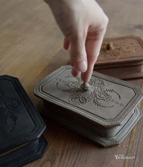 Yammart ヤマート カウレザー 小箱 ウォレット “kobako-wallet