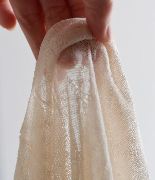 atelier naruse アトリエナルセ リネン ヘリンボーン ライト ニット