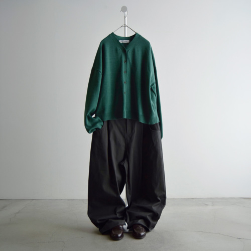 atelier naruse アトリエナルセ コットン ウール Vネック カーディガン