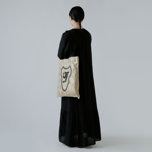 TOWAVASE トワヴァーズ maison de montagne リーフ柄 リネン 刺繍