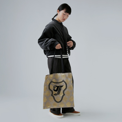 TOWAVASE トワヴァーズ maison de montagne リーフ柄 リネン 刺繍