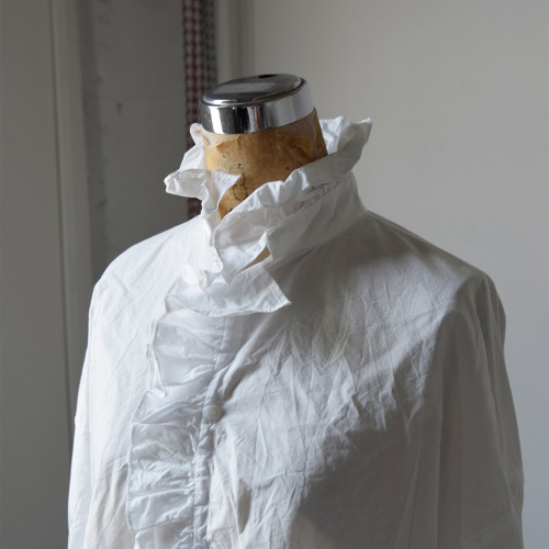 TOUJOURS トゥジュー フリル ホワイト 長袖シャツ S TOUJOURSトゥジュー ジャーナルLUXE購入 ラッフルボレロ フリル