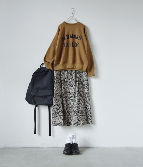 R & D.M.Co- オールドマンズテーラー コットン ラバープリント クルー