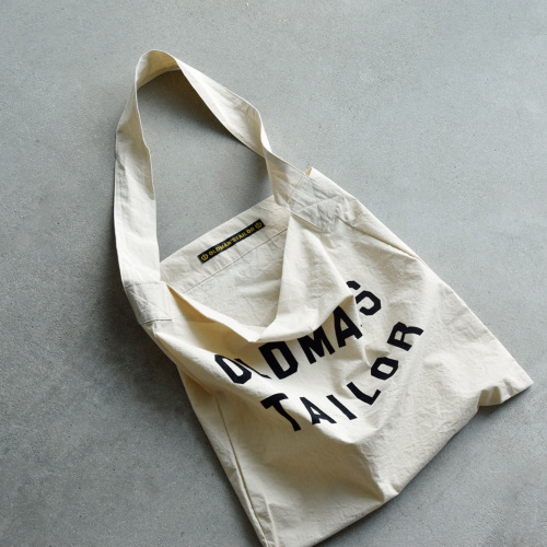 R & D.M.Co-(オールドマンズテーラー)コットン ロゴプリント ワン