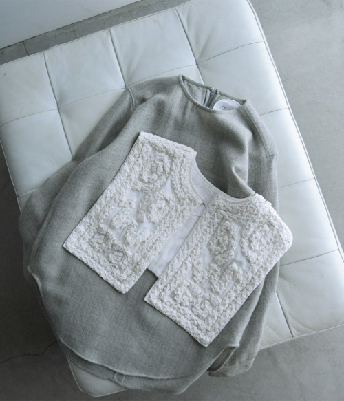 Pheeta フィータ ウール 2way つけ襟付き ノーカラー トップス