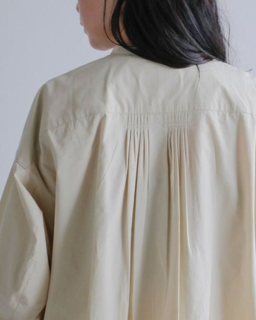 pheeta フィータ　オーガニックコットン　シャツ　ブラウス　ベージュ Pheeta フィータ オーガニックコットン シャツ “Phoebe” ph013c