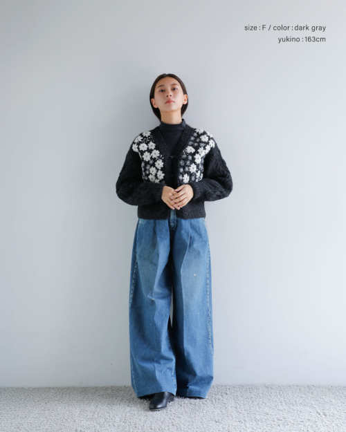 Pheeta フィータ Clara フラワー刺繍 手編みニット カーディガン