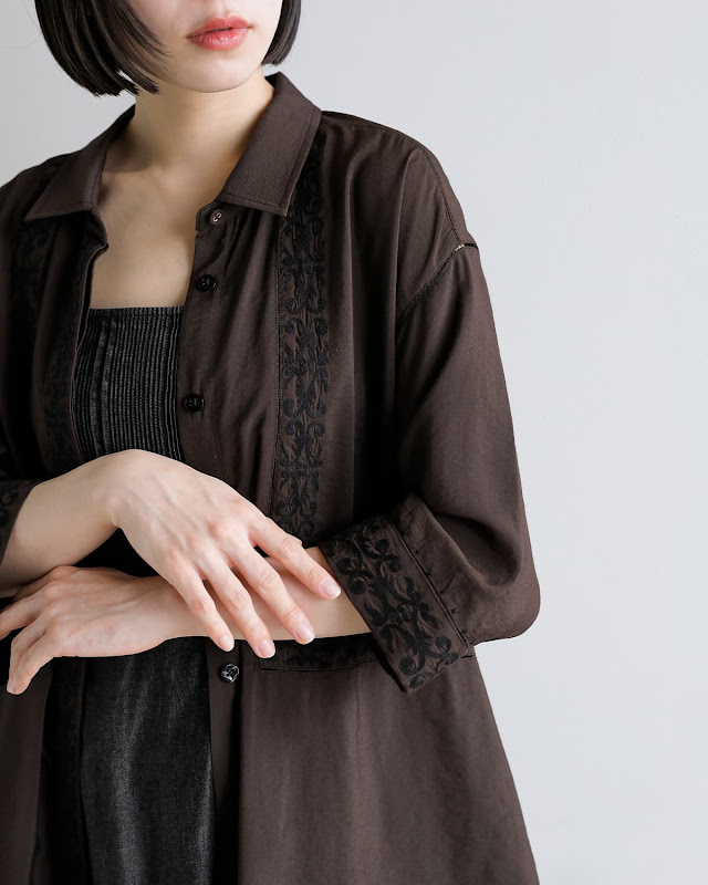 Pheeta フィータ 刺繍 5分袖シャツ Jain ph016c-28 | iroma..aranciato