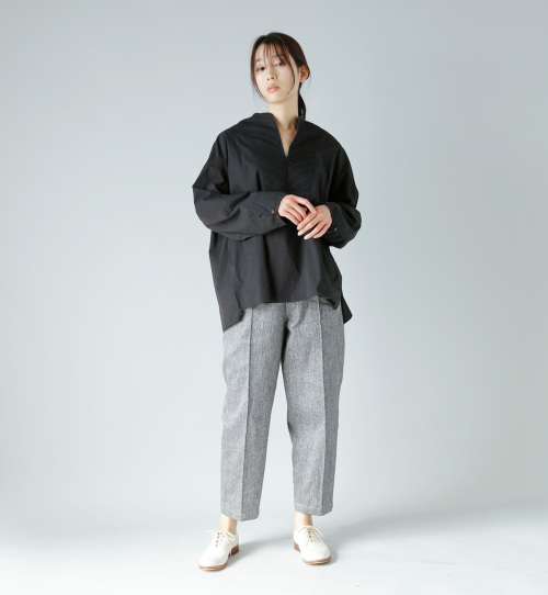 Pheeta(フィータ)コットン刺繍スキッパーブラウス“Trinity