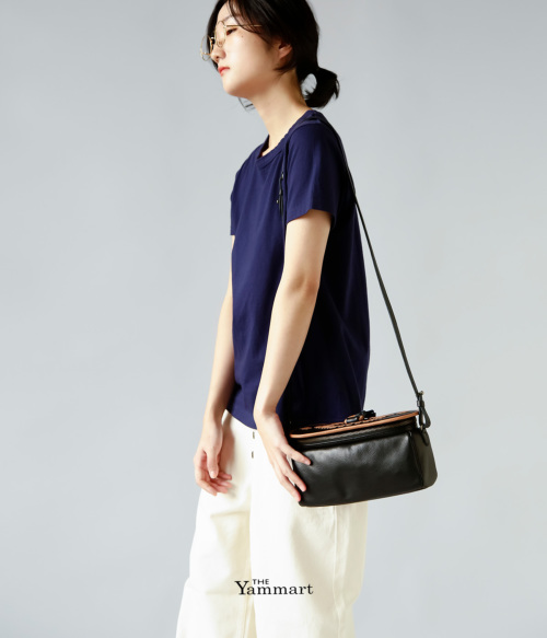 ヤマート　バッグ Yammart(ヤマート)カウレザー刺繍ハンドバッグ stitchhandbag