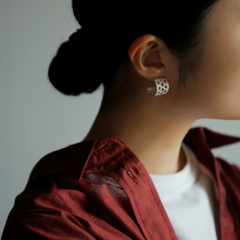 MAISON RUBUS. リコレクション シルバー レース ピアス recollection lace pierce L