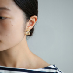 MAISON RUBUS. リコレクション シルバー×イエローゴールドメッキ レース ピアス recollection lace pierce L