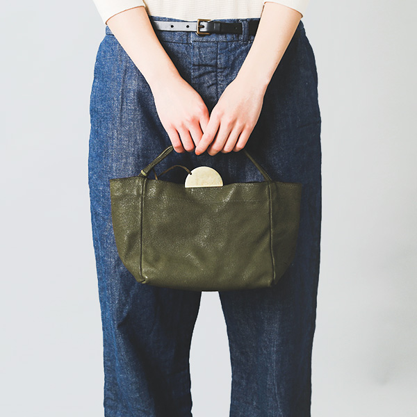 【そばかすさん専用】ラウンドバッグ そばかすさん専用】ラウンドバッグ コーディネート詳細