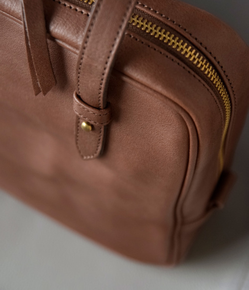 Yammart square hand bag スクエアハンドバッグ Yammart(ヤマート)カウレザースクエアハンドバッグ square-hand