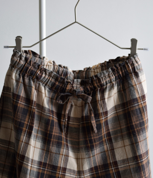 TOUJOURS ブラウン系チェック パンツ 新品未使用 TOUJOURS トゥジュー フェード リサイクルコットン マドラスチェック