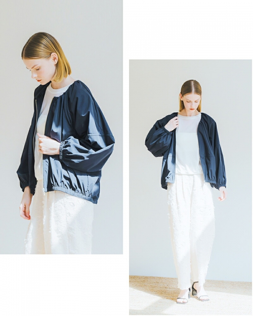 美品　COEL×The Greencup　ギャザーライトブルゾン　ホワイト　36 whyto ホワイト ノーカラー ギャザー ブルゾン “no collar