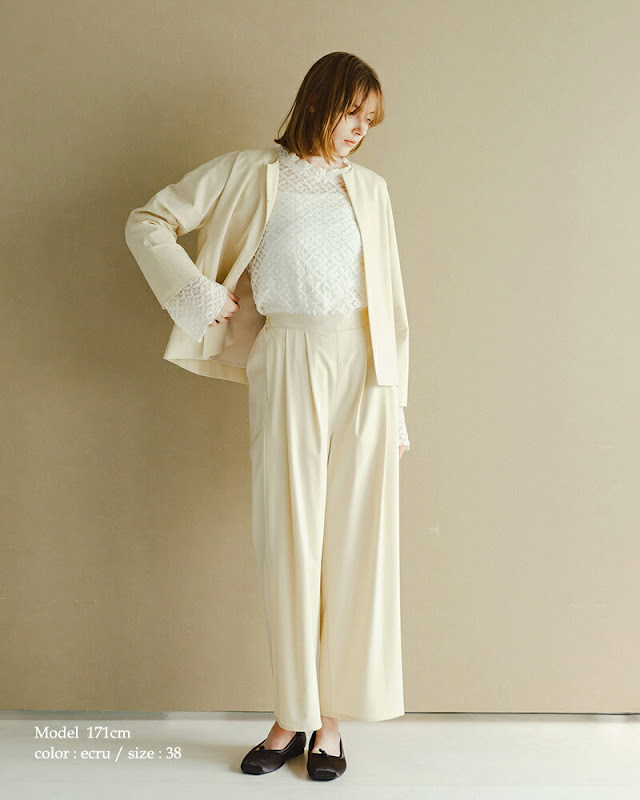 whyto ホワイト フレアスリーブ レース ブラウス “flare sleeve lace
