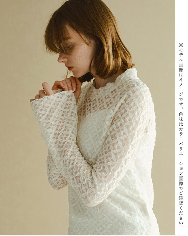 whyto ホワイト フレアスリーブ レース ブラウス “flare sleeve lace