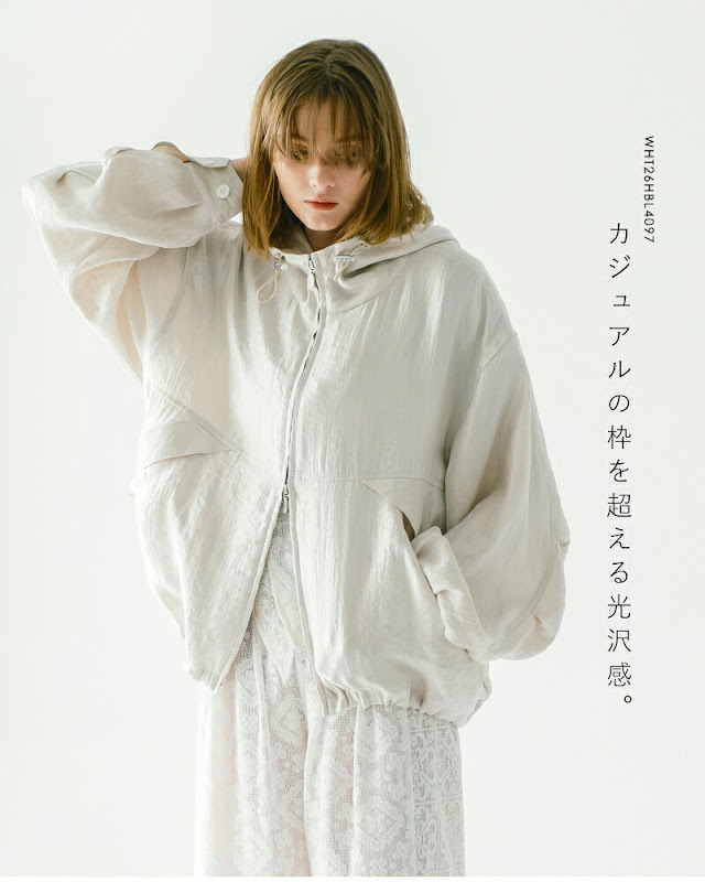週末限定お値下げ‼️PEARLY フルジップジャケット ホワイト whyto ホワイト シャイニー フーディー ブルゾン “shiny hoodie