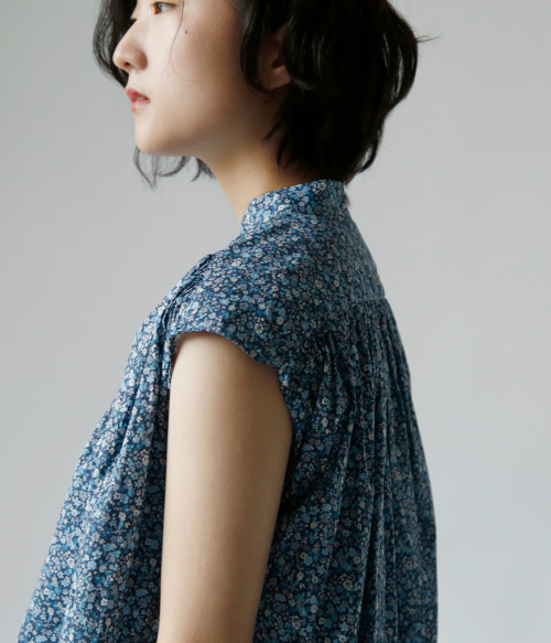 TOUJOURS トゥジュー リバティー ブルー フラワー プリント コットン