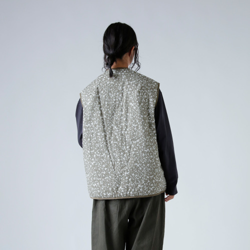 レア TOUJOURS トゥジュー2024AW 花柄 リバーシブル ベスト レア TOUJOURS トゥジュー2024AW 花柄 リバーシブル ベスト